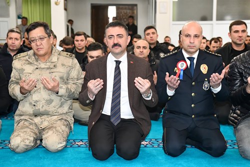 Valimiz Sn. Bülent Tekbıyıkoğlu'nun Teşrifleriyle Türk Polis Teşkilatımızın 180’inci Kuruluş Yıl Dönümü Dolayısıyla Mevlit Programı Düzenlendi